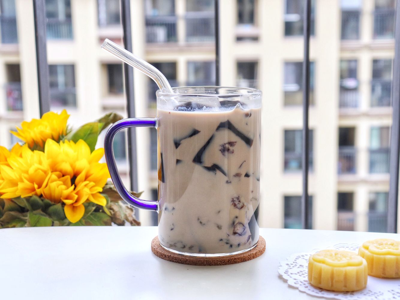 奶茶加什么添加剂变得更顺滑,奶茶里的香精怎么制作