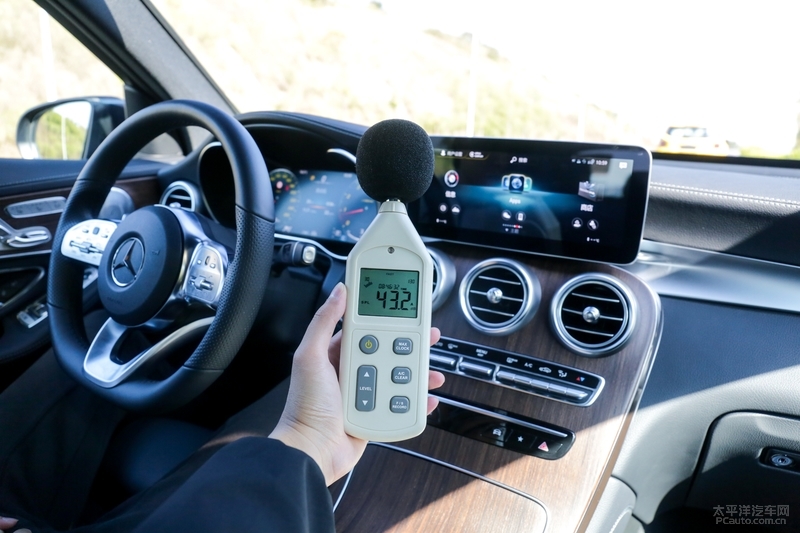 glc300l2021款和2020款的区别,2016款奔驰glc300豪华测试