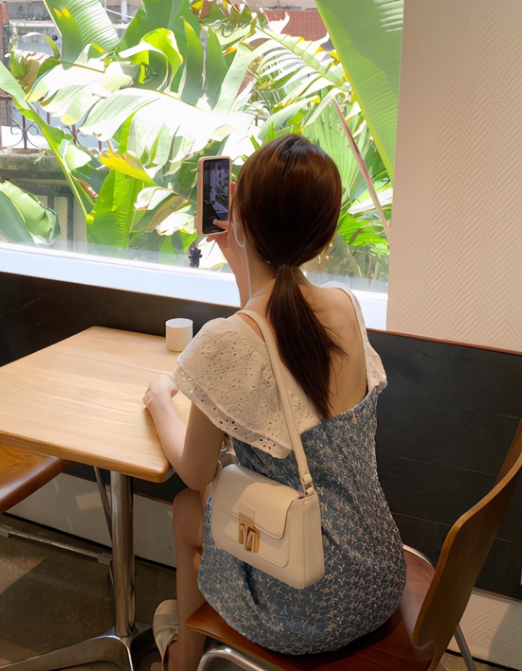 MK包包热门推荐,mk官网上没有奥莱mk女包款式