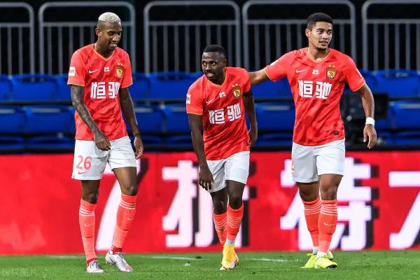 恒大足校青训模式走向全国,与全世界做生意恒大足校