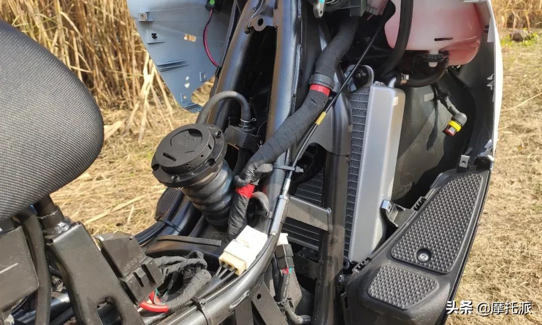 阿普利亚srmax250,阿普利亚srmax250座高