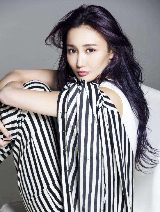 女星牛萌萌被拘后晒近照，面色蜡黄状态不佳，自我安慰积极乐观