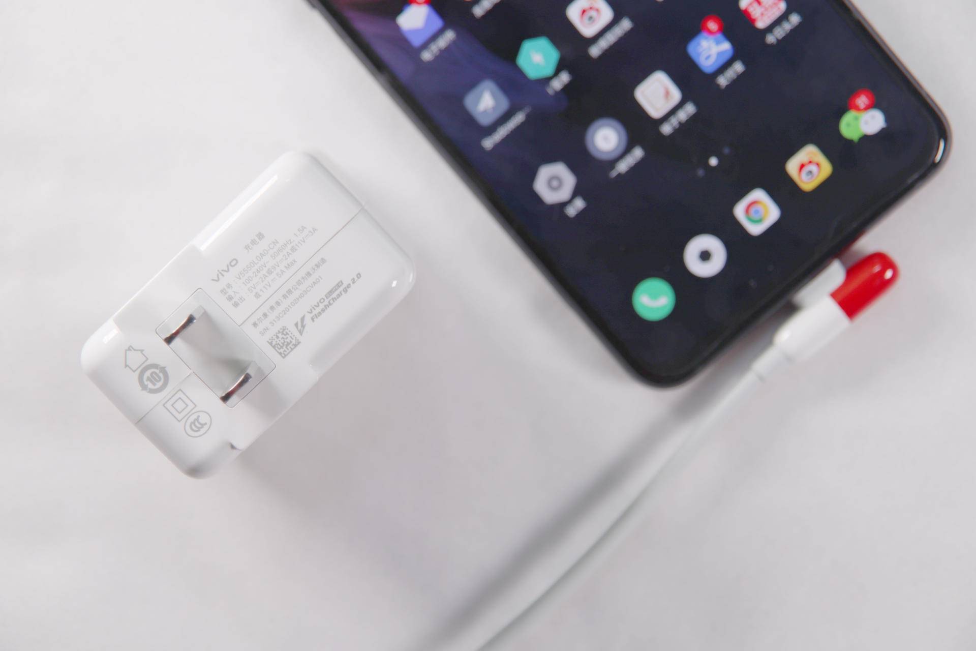 iqoo3手机有什么好性能,iqoo3手机游戏性能详细评测