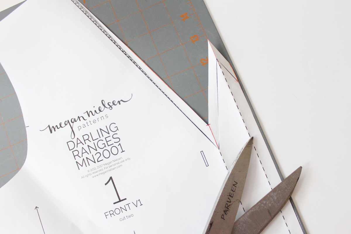 一般的衣服领口大了怎么改小妙招,衣服领口大了怎么办简单又好看