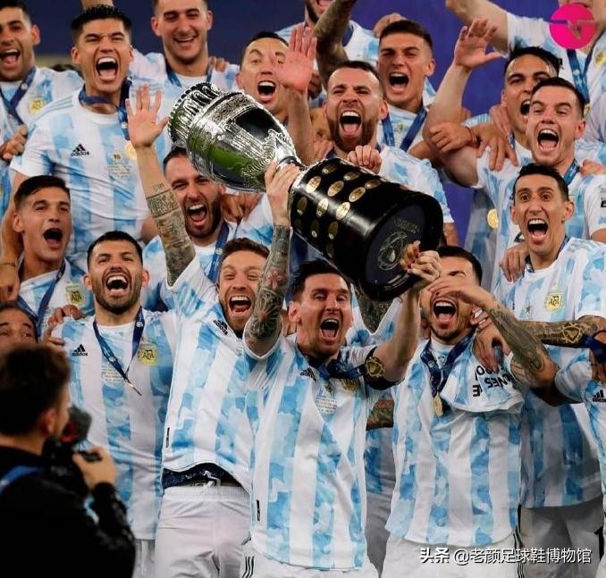 梅西夺大力神杯球鞋价值,梅西美洲杯签名球鞋