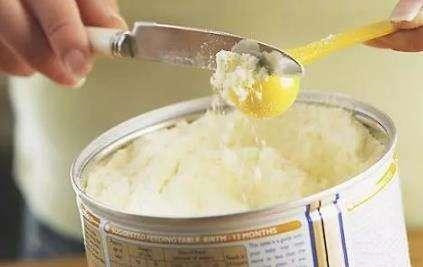 2008年三鹿奶粉事件我国的处理,三鹿奶粉事件是如何发现的