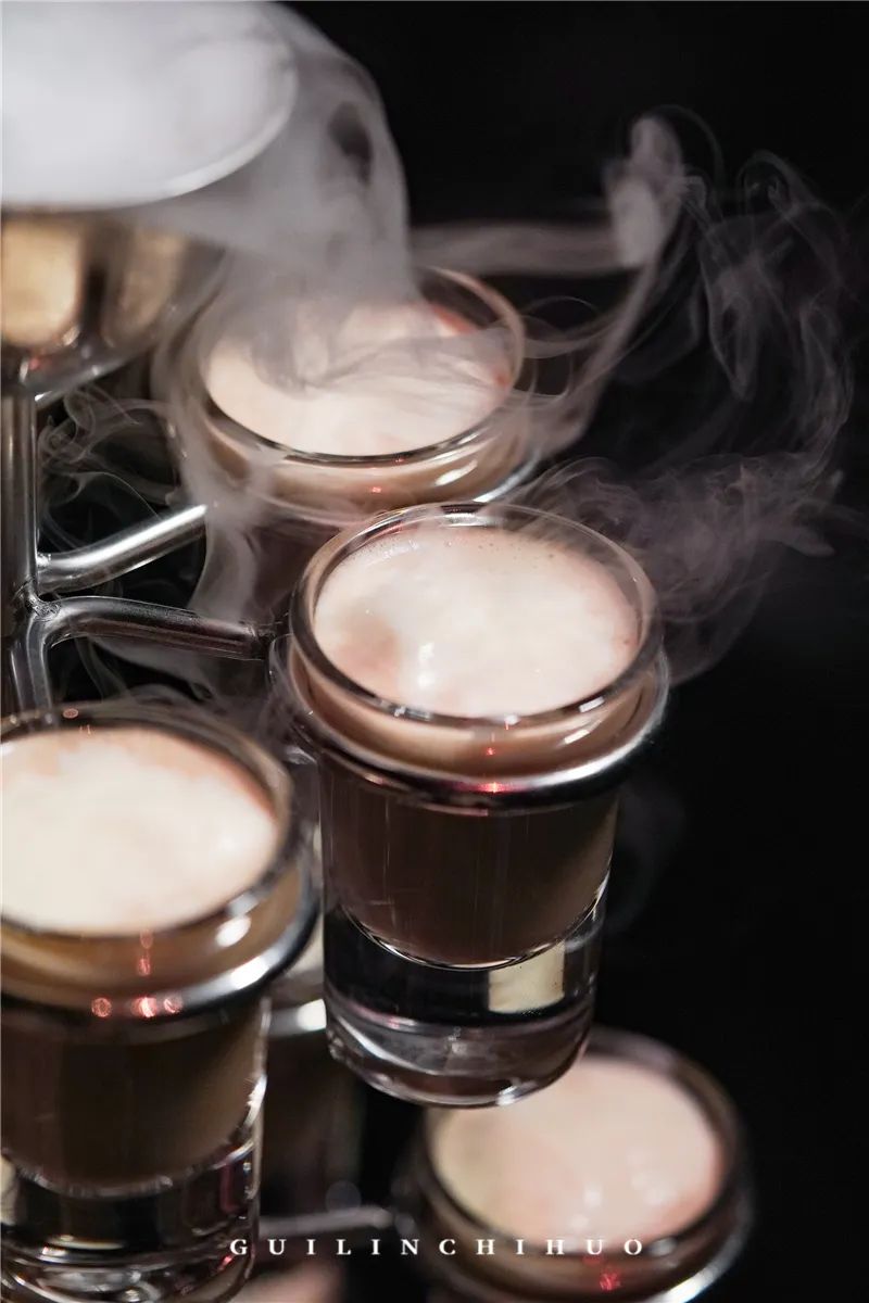 成都小酒馆果然名不虚传,成都最接地气的小酒馆