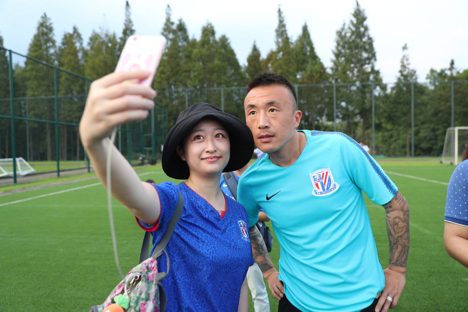 喜欢足球的女生性格好,喜欢足球的女生最可爱