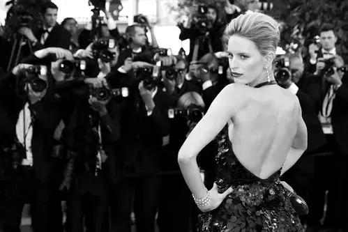 后背肉厚斜方肌大怎么减,背上全是肉