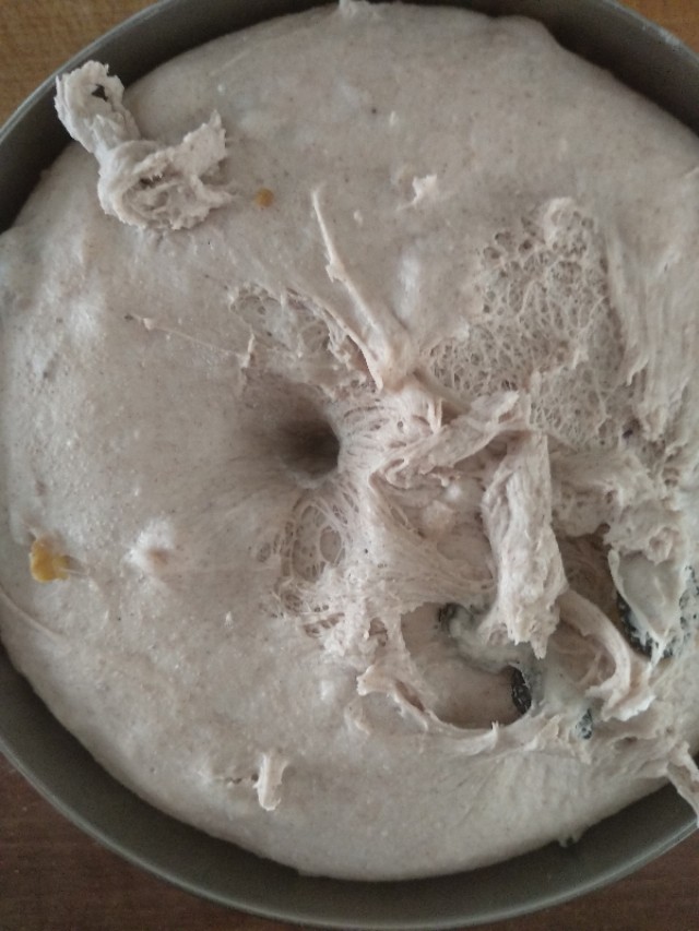 全麦坚果餐包,黑麦全麦面包早餐欧包