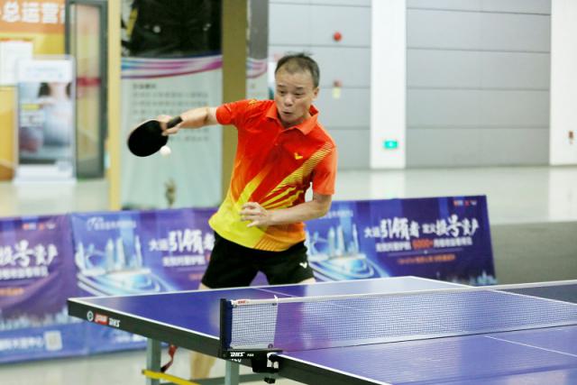 深圳大运中心体育馆封闭式,深圳大运中心体育馆游玩攻略