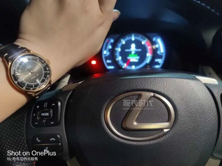 网友晒上千万的手表,网友晒1300手表