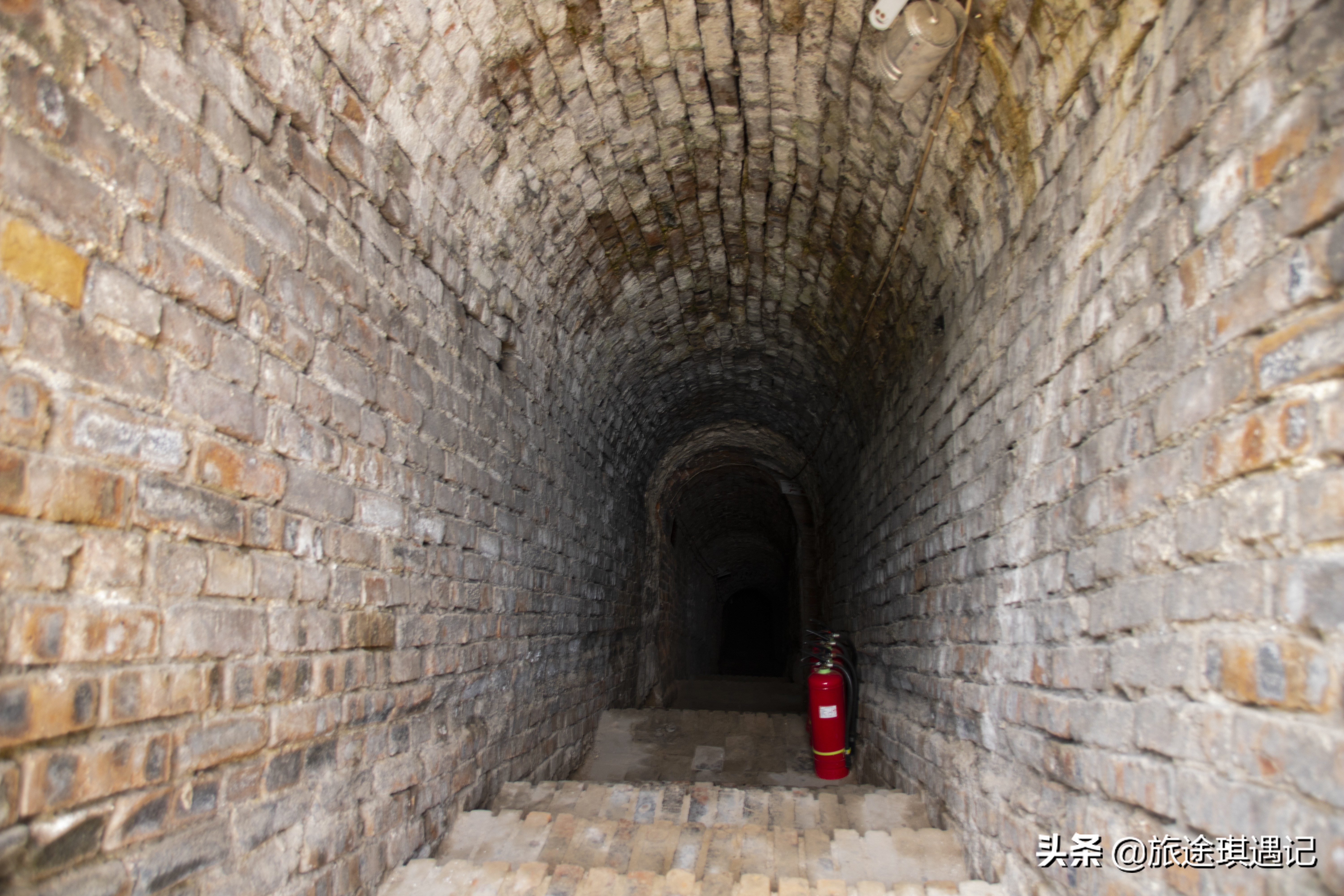 气势非凡的段家楼，中西合璧的建筑群，书写着一部煤矿兴亡史