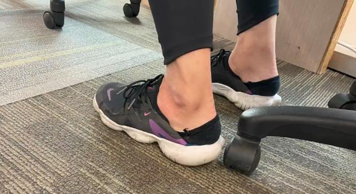 进口的“足力健”真香啊！耐克的一脚蹬，让多少人心动了？