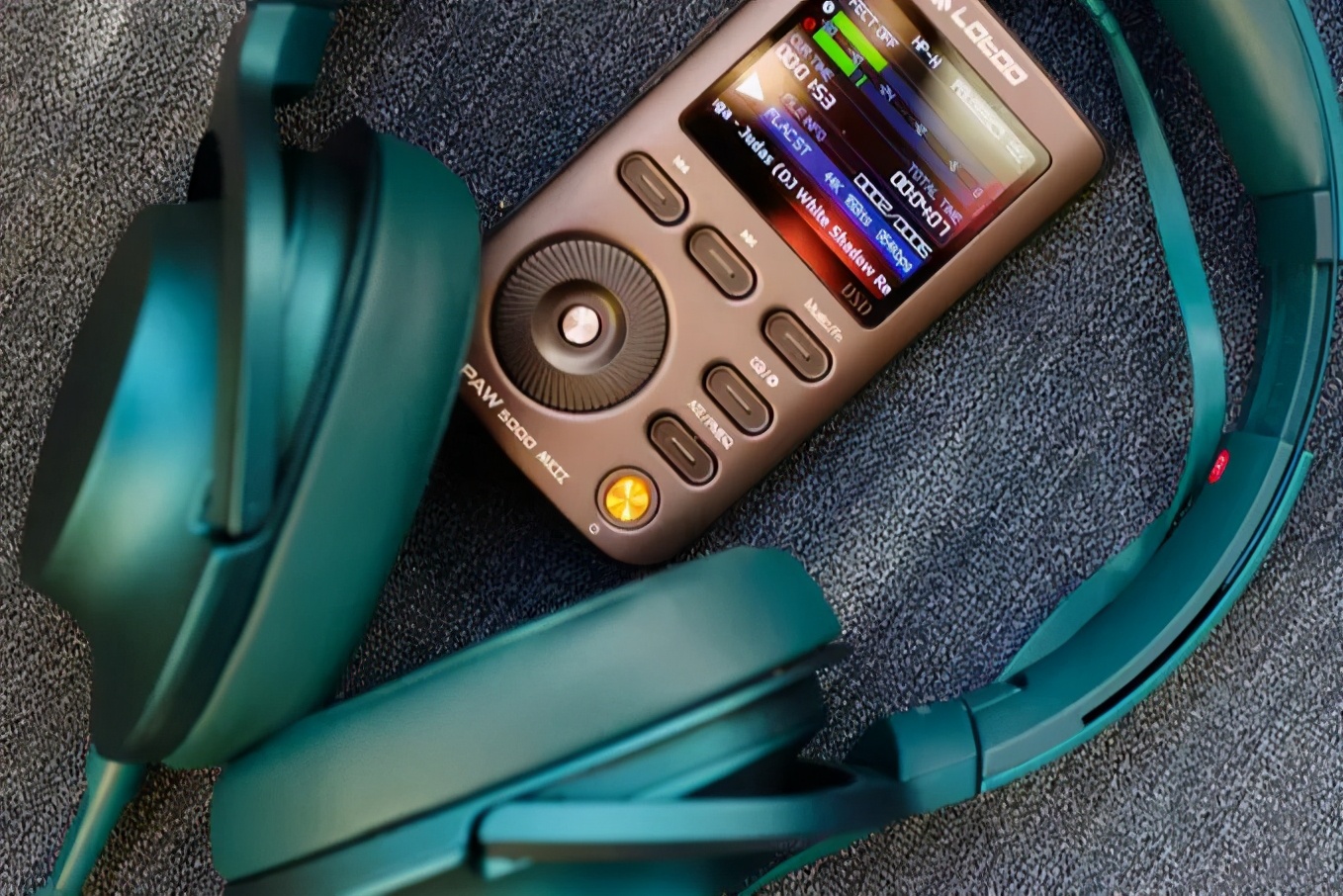 乐图铁菊花二代够用吗,入门hifi手机