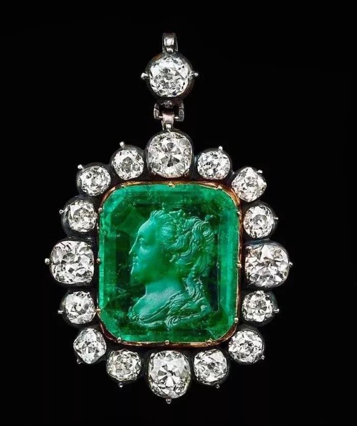 俄罗斯祖母绿是骗人的吗,俄罗斯祖母绿值得购买吗