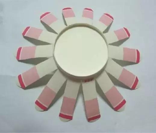 幼儿园手工制作医护工具大全图解,幼儿园手工作品废物利用