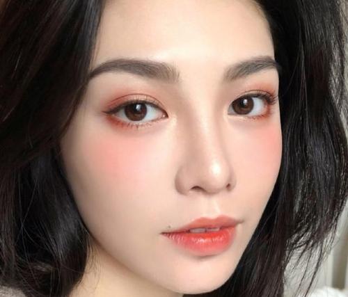 会打扮的女人就是不显老,会打扮的女人年龄越大越漂亮