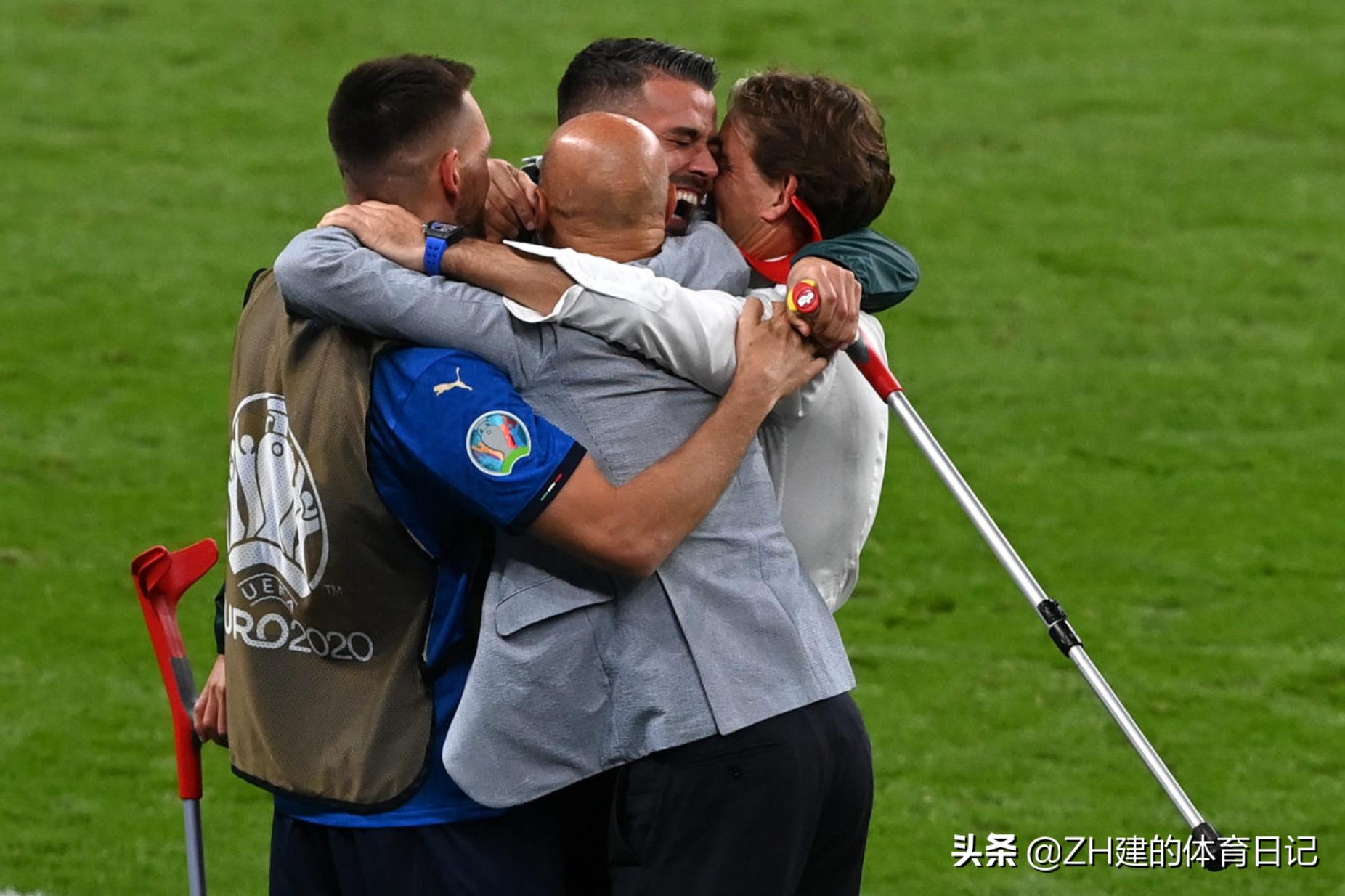 意大利4:3英格兰赛后,意大利爆冷出局曼奇尼