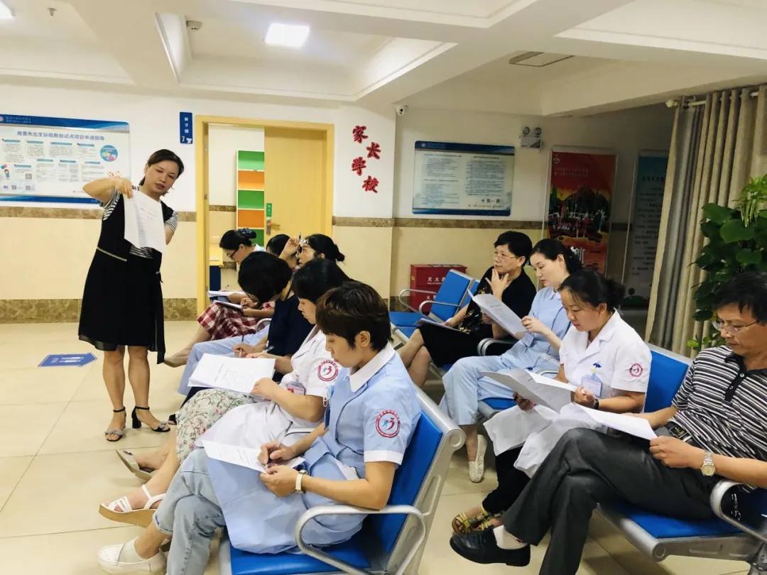 「*党**代表风采」邓莉芳：25年坚守初心用行动守护60万雨湖人民