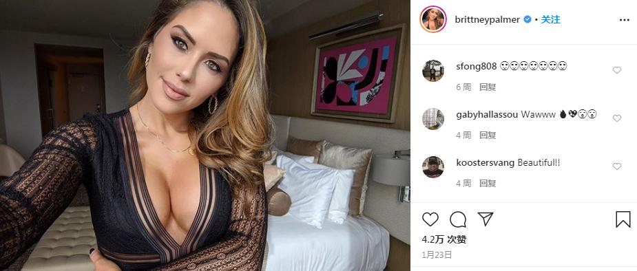 世界最知名举牌女郎,世界最漂亮举牌女郎