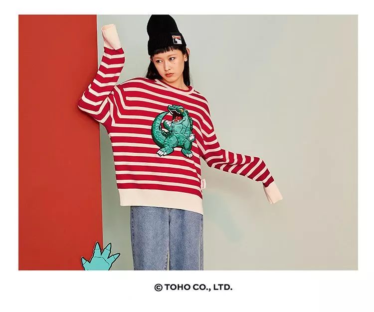 刘雯何穗个人简介,刘雯何穗奚梦瑶走秀视频