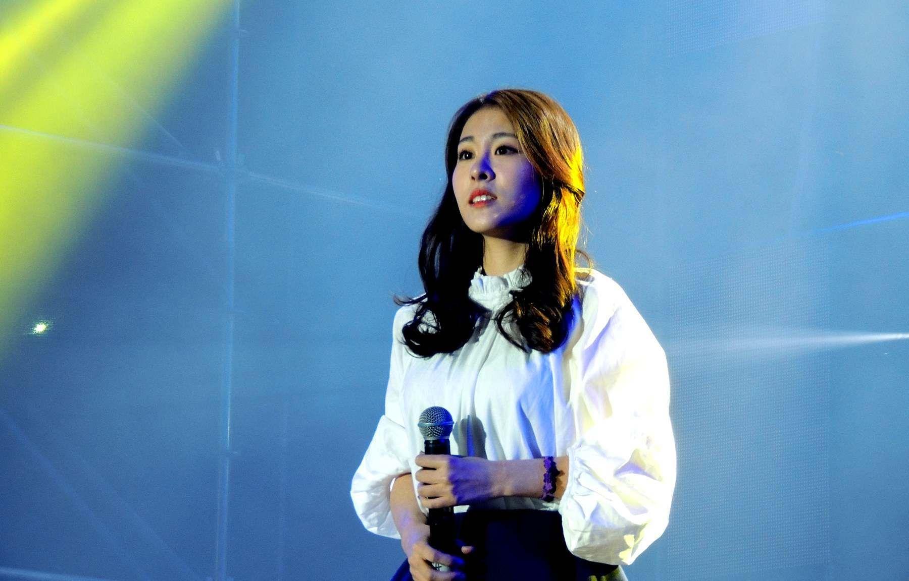 华晨宇与张碧晨告诉我们的道理,张碧晨和华晨宇相处的爱情故事