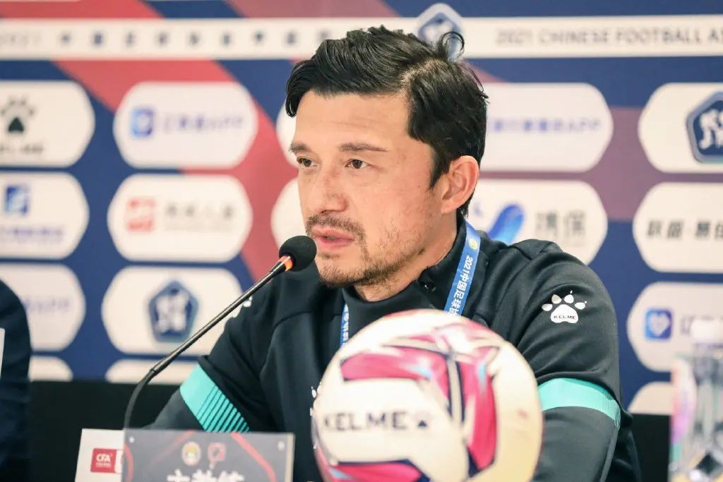 中超大连足球谢晖最新消息,足球谢晖酒后吐真言视频