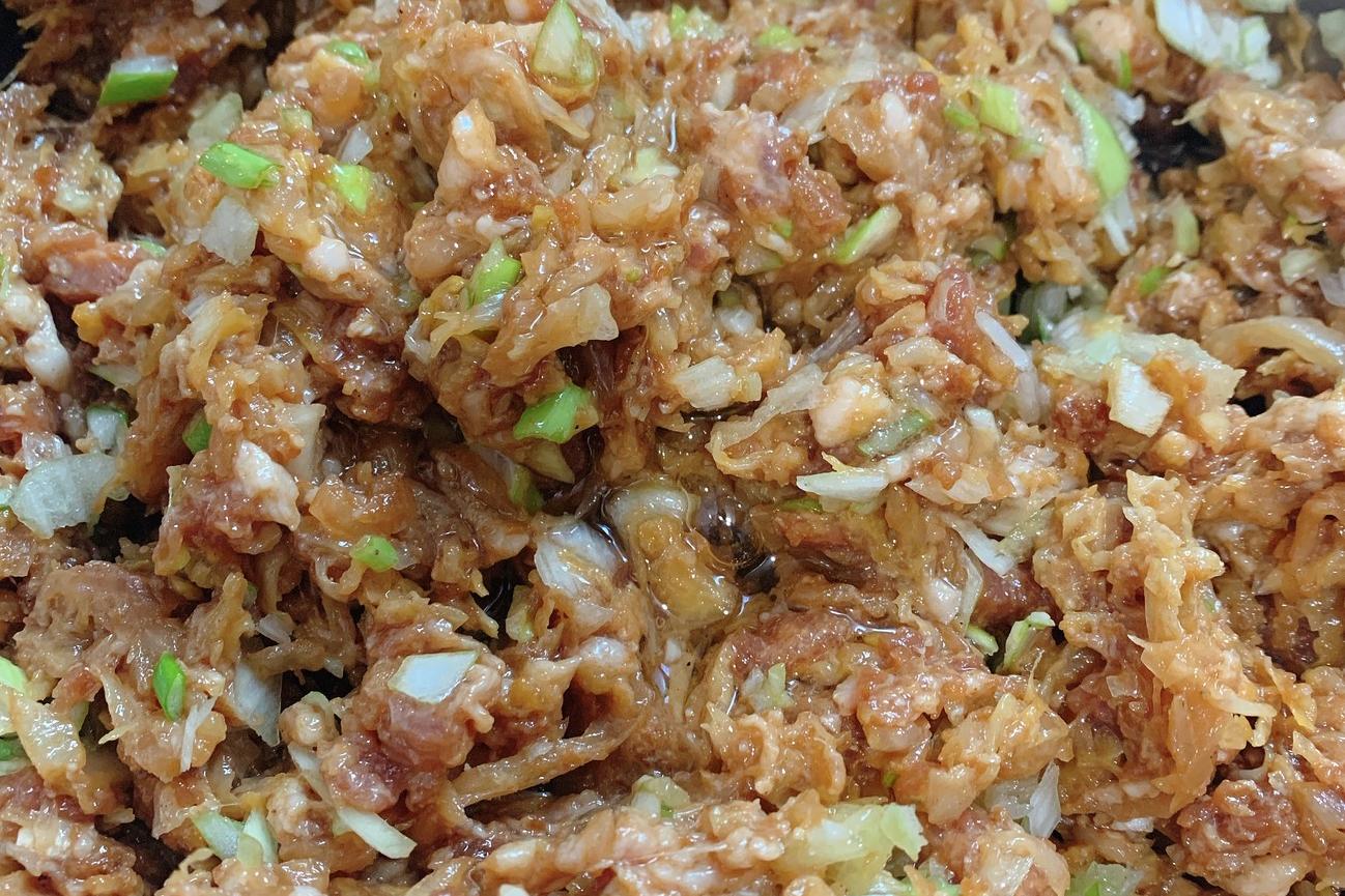 酸菜饺子调馅方法小视频,酸菜饺子怎么调馅儿素的