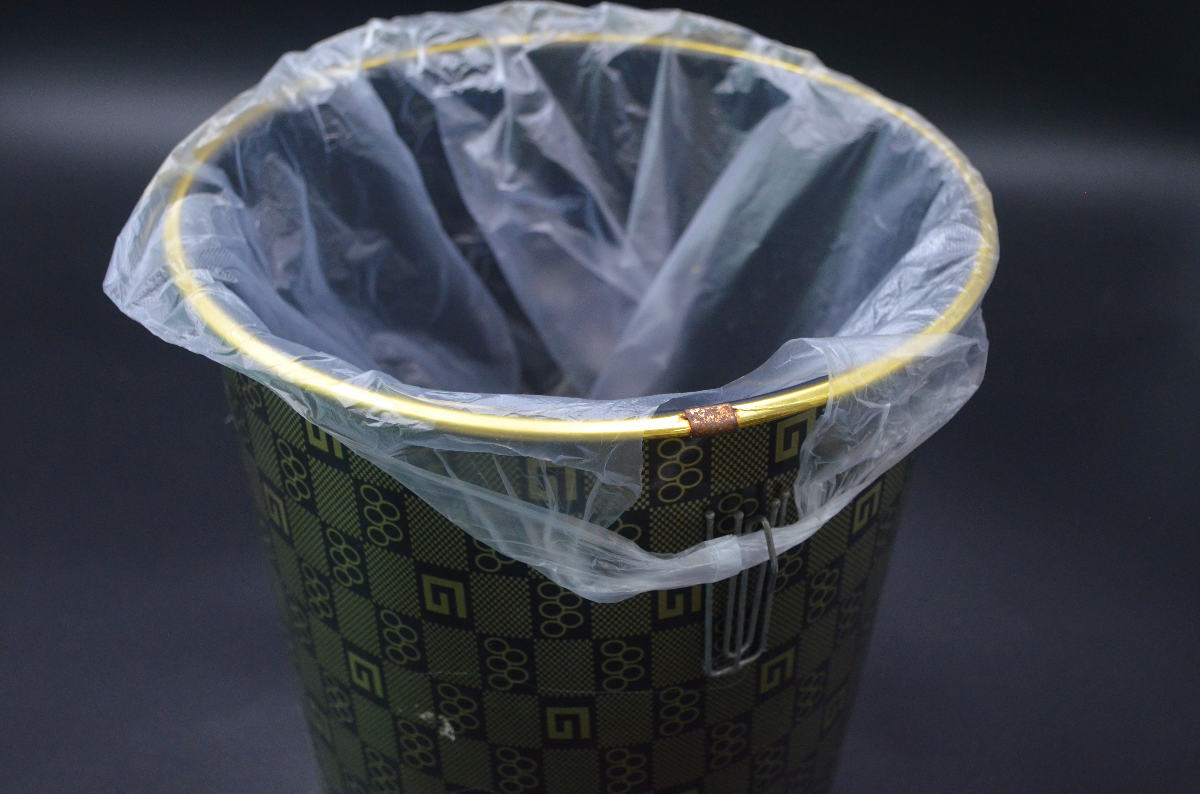 家里随处可见的挂钩真的太实用了,家里很多挂钩怎么利用