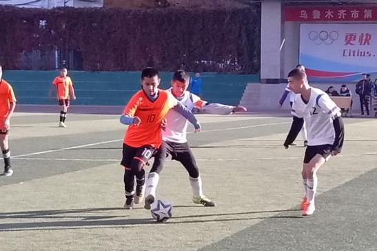 自治区第8届青少年校园足球联赛,2015新疆乌鲁木齐校园足球比赛