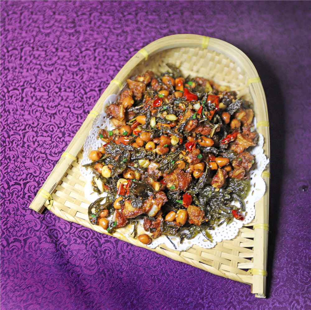 桂林藏在山洞里的油茶店,桂林开在半山腰的油茶店