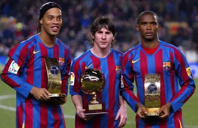 罗纳尔迪尼奥经典足球视频,fifaonline4名人堂罗纳尔迪尼奥