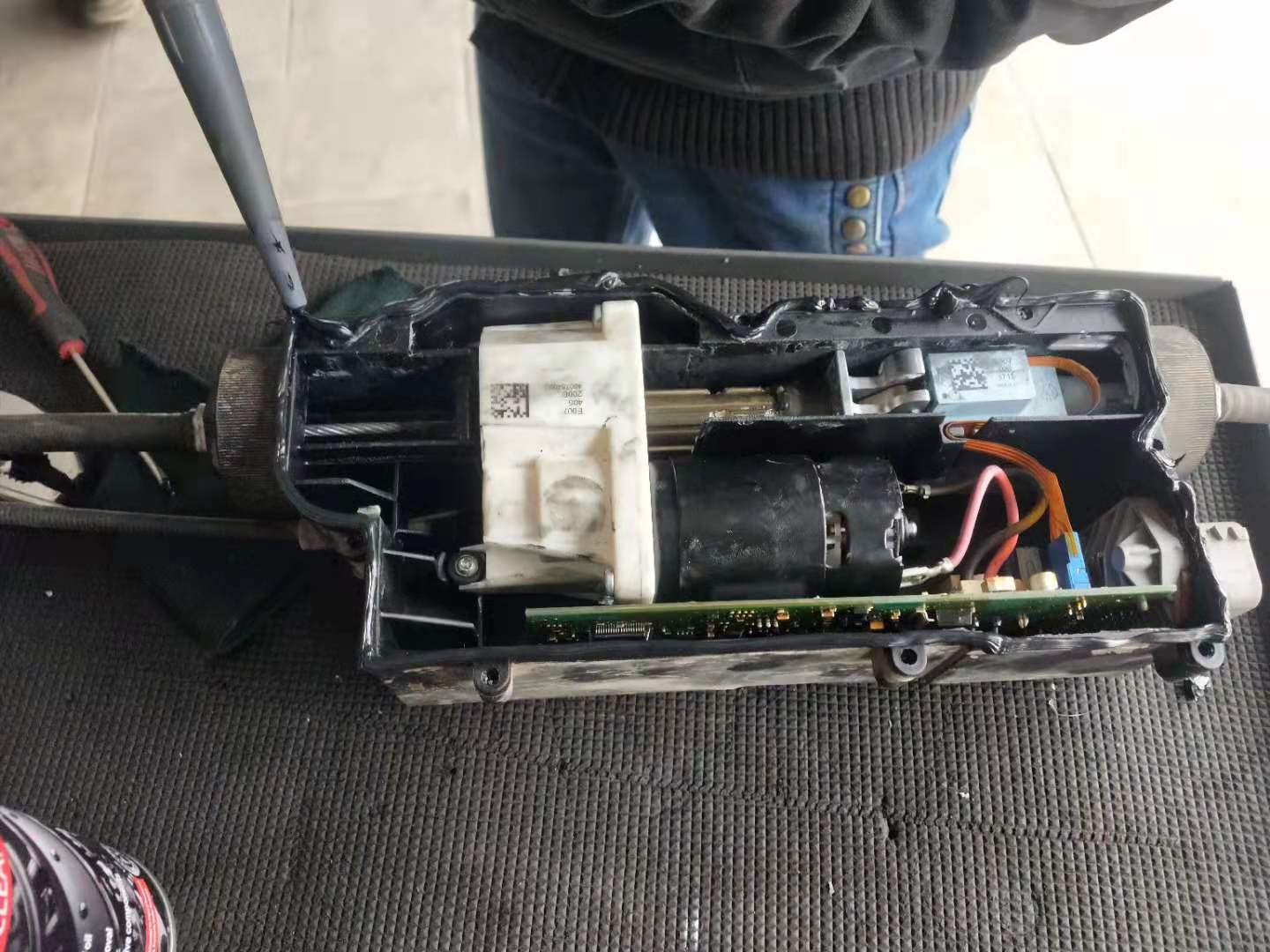 宝马X5驻车制动失效,x5驻车制动器失效