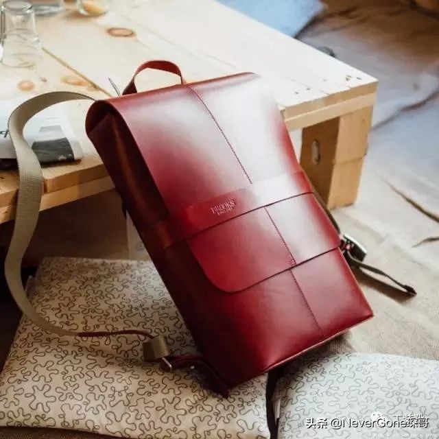 高颜值双肩包90分,20款好看又实用的女士双肩包推荐