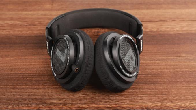 飞利浦shp9500配什么耳机好,飞利浦shp9500和漫步者w820nb哪个好