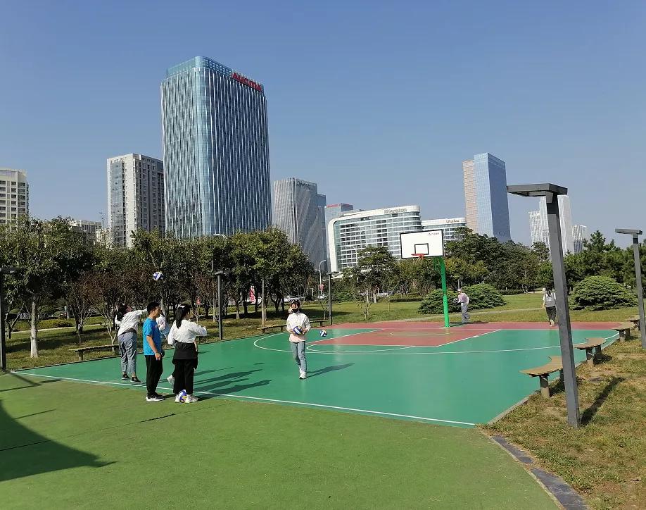 青岛宝藏打卡地推荐,青岛最大的健身广场