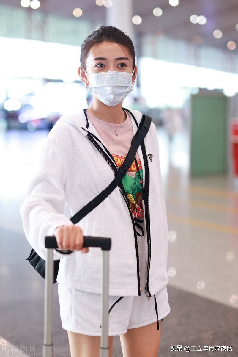 梁洁旋风十一人海边,梁洁你是我的命中注定