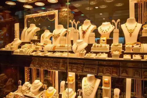 时髦研修所Vol.1|我好像...已经到喜欢买金子的年纪了