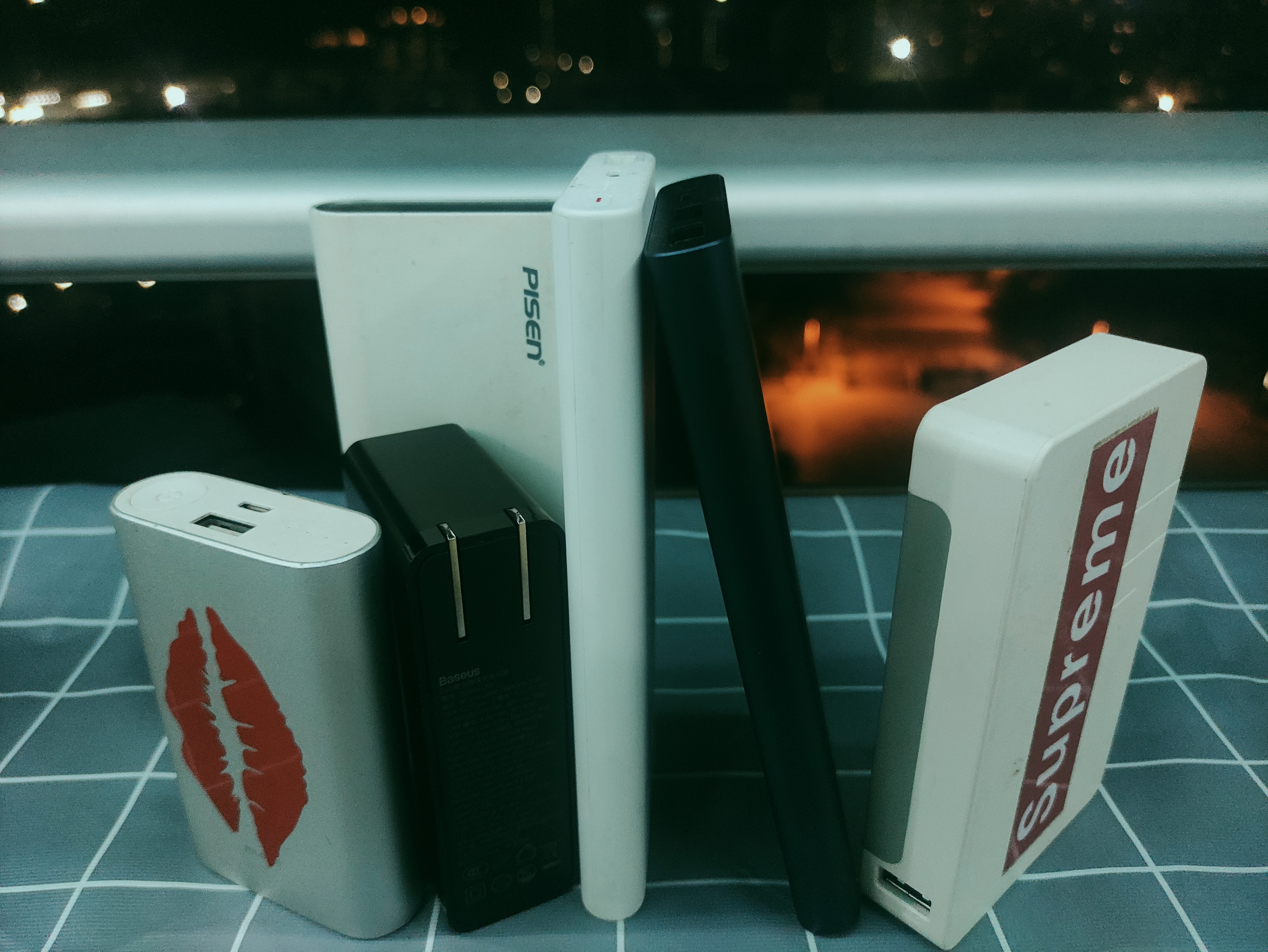 2c1a快充充电头,65w氮化镓充电器2c1a方案