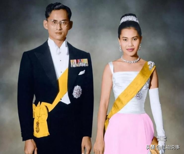 老泰王年轻照片,老泰王年轻时