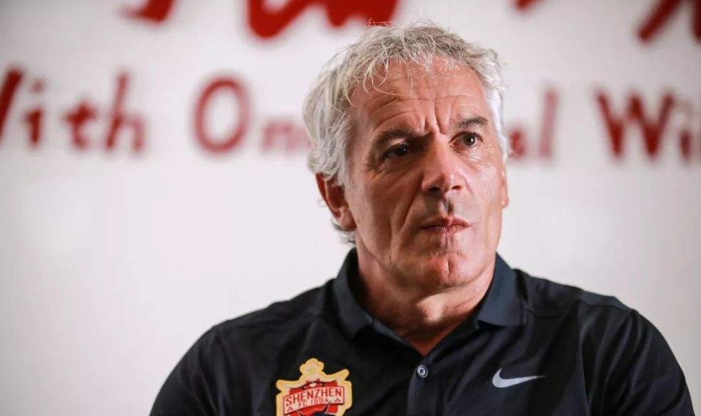 卡纳瓦罗和多纳多尼拥抱,卡纳瓦罗中超完整视频