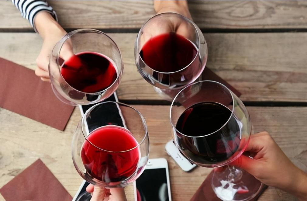 酒水销售怎样开发客户,酒水销售怎样开发区域代理商