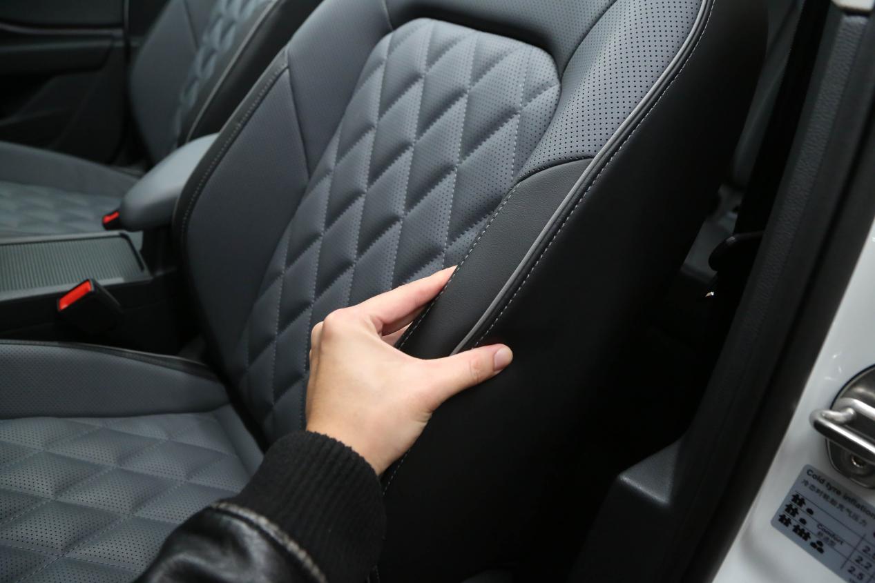 轿车大众速腾,大众紧凑型轿车速腾