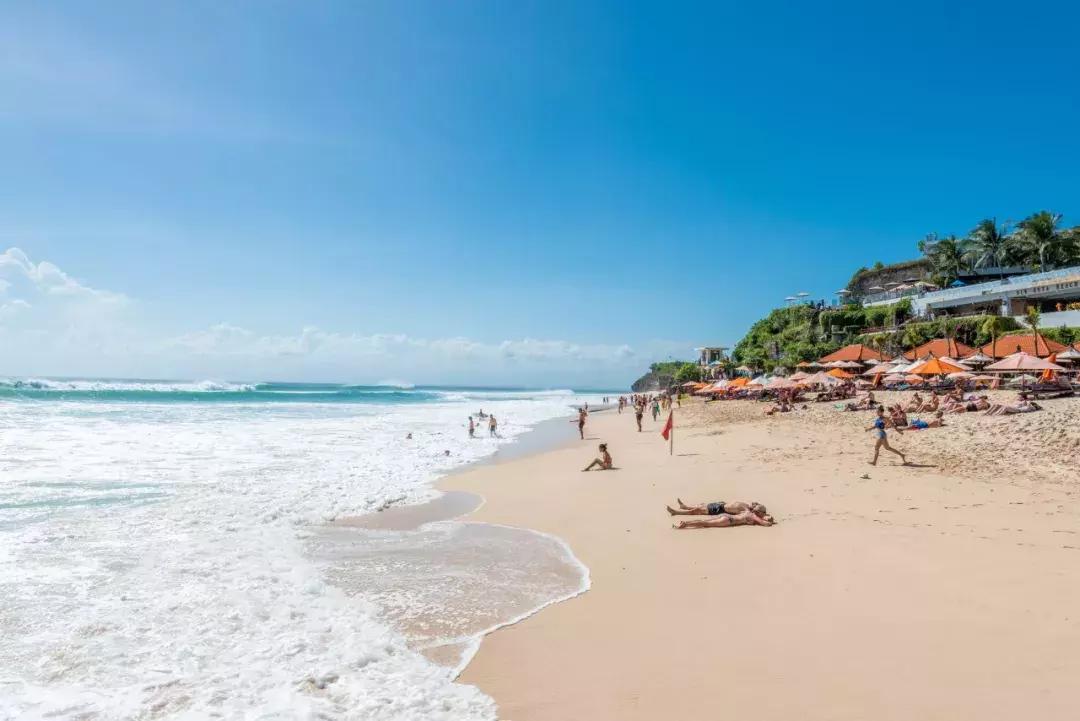 每天二十五美元如何玩转巴厘岛？他做到了