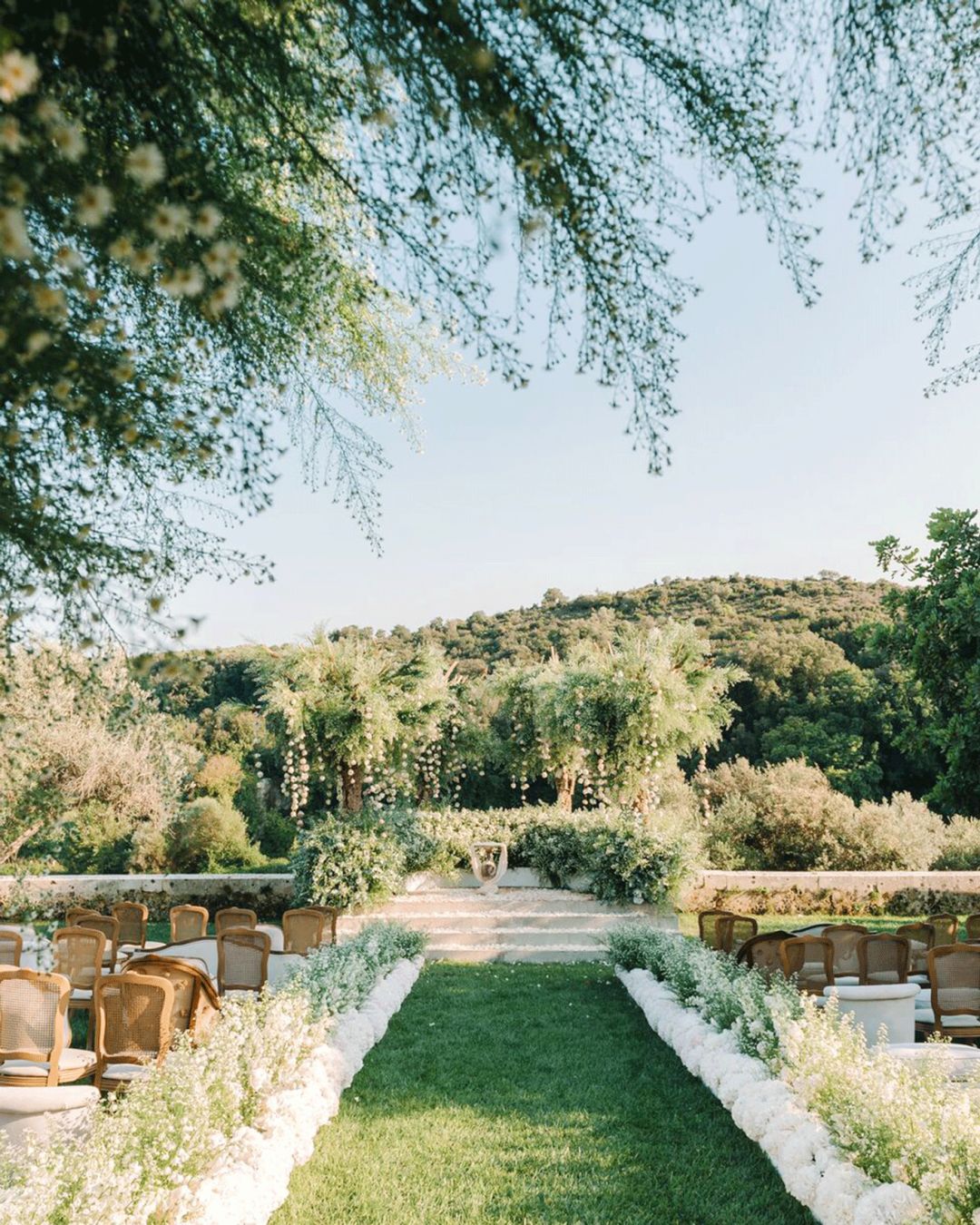 看看最美的新娘子，2019争取把2018送出去的份子钱收回来～