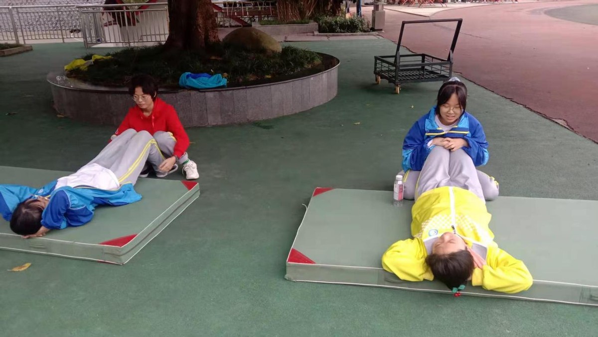 拥有一个更健康的体魄,拥有健康的身体才能有精彩的人生