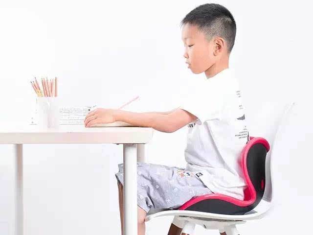 孩子抖腿的坏习惯如何纠正,儿童长短腿最佳矫正方法