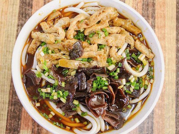 中国最好吃米粉在哪里,各地特色美食米粉