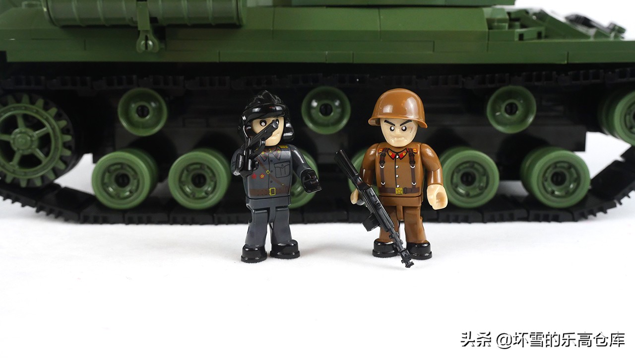 表现出色的过气产品：Cobi积木IS-3重型坦克评测